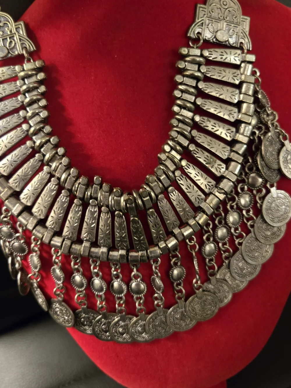 Vintage Women’s Statement Coin Bib Necklace -tone Silver